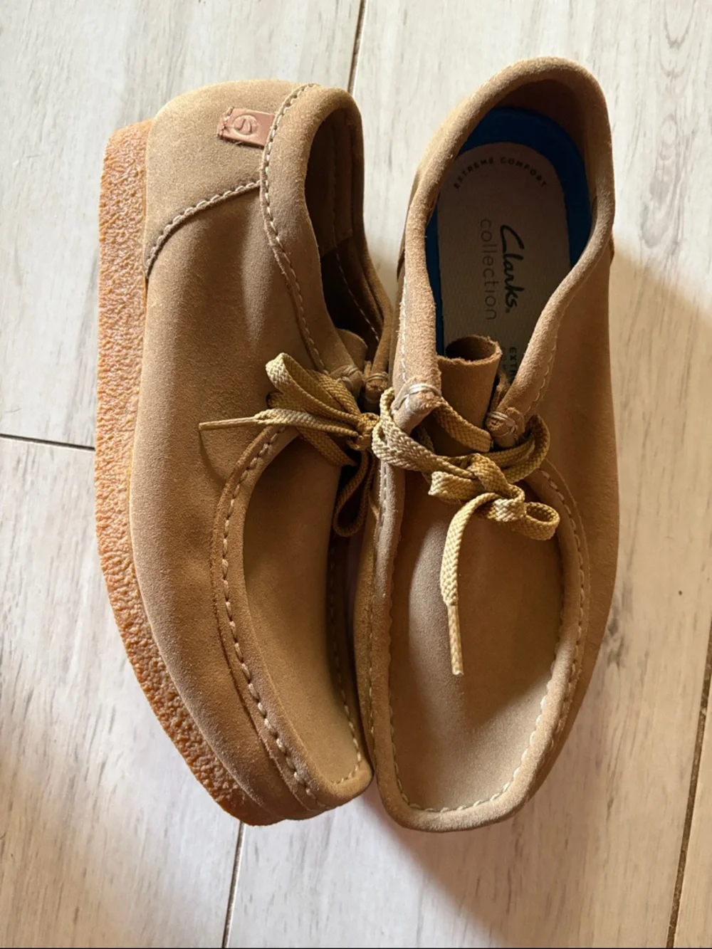 Clarks Men’s Tan Suede Chukka Wallabee Boots Size :10. EUR :43. 27 Cm